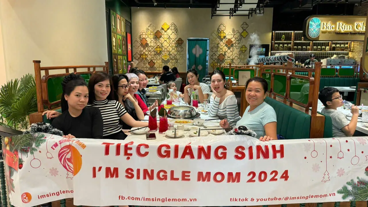 Bữa Tiệc Đầy Ý Nghĩa Của Cộng Đồng "I'm Single Mom" imsinglemom